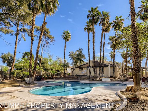2nd image of 578 Willow Green Dr