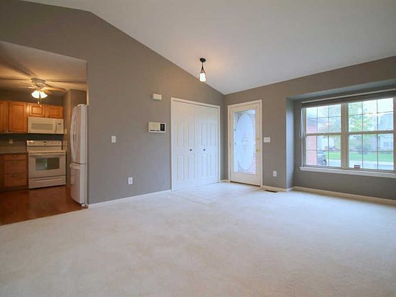 3rd image of 6043 Colony Park Dr