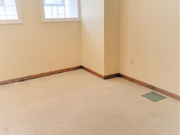 4th image of 3019 S Parnell Ave #B