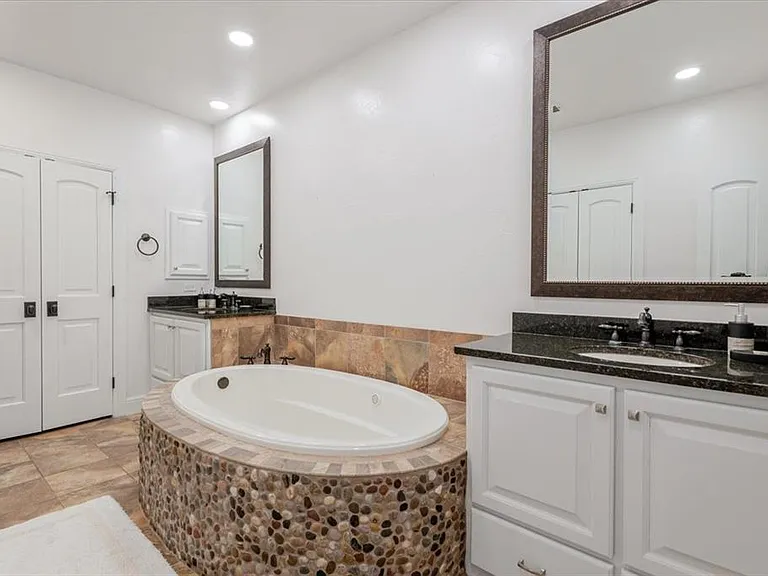 1653 Scenic Dr #102 — Photo 15