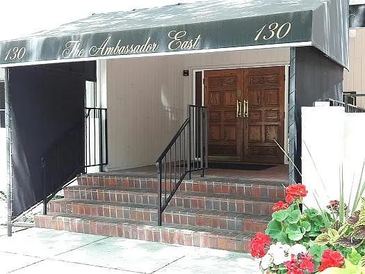 130 N Pearl St #307 — Photo 2