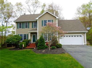 13 Deer Ln, Ledyard, CT 06339
