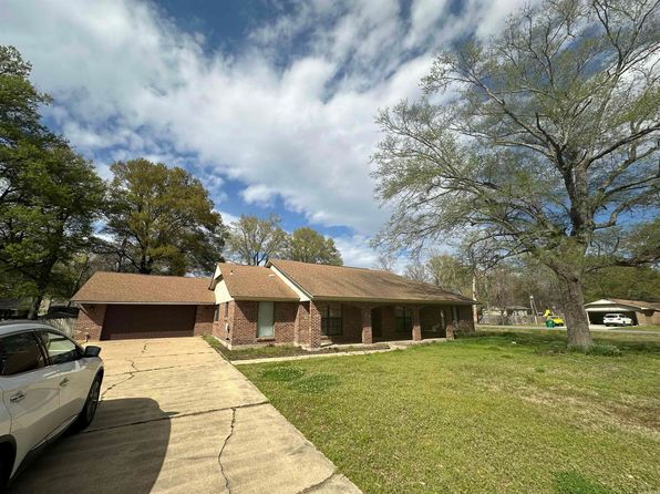 23 Shannon Dr, Mc Gehee, AR 71654