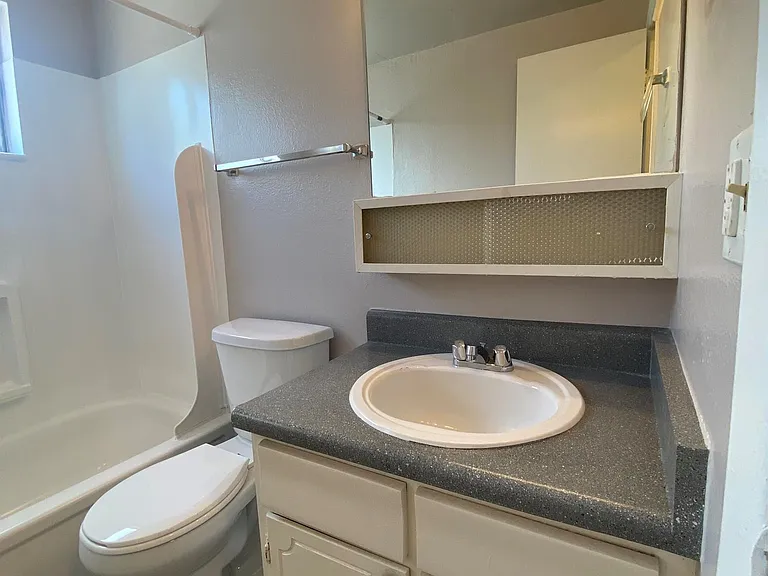 Garden Center Apt. 62, 64 & 70 — Photo 25