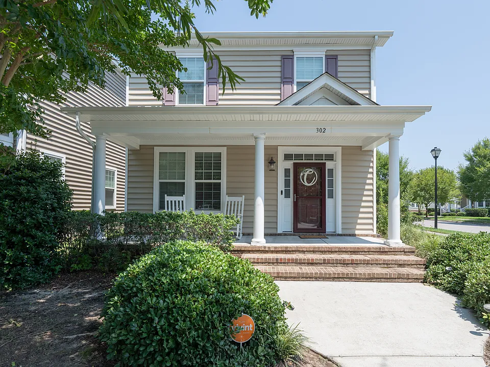 302 Milton Ct