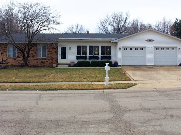 661 Wolf Rd, Decatur, IL 62526