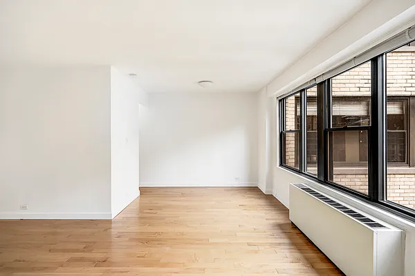 Rented by Compass | media 28