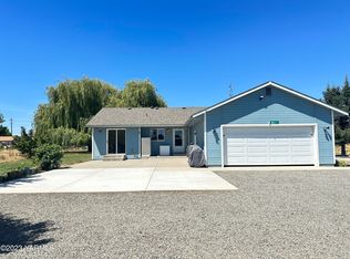 1655 Campbell Rd, Wapato, WA 98951