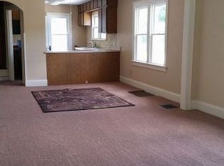 7345 Maplewood Dr, Temperance, MI 48182