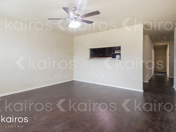 4th image of 3895 E Thomas St #A