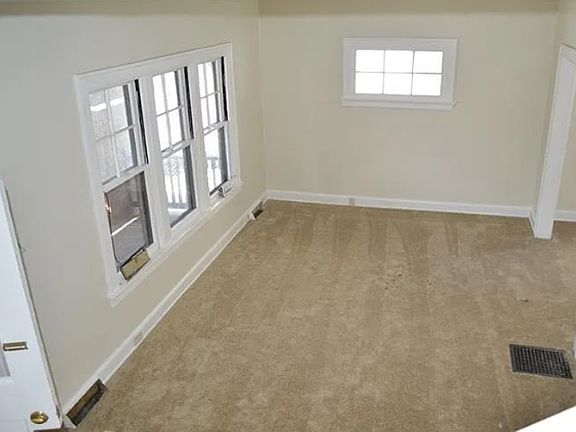 3rd image of 4304 W 8th St