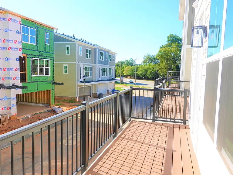 313 Pete Hollis Blvd — Photo 33