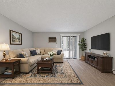 6 Knights Bridge Drive #J101, Nashua, NH, 03063