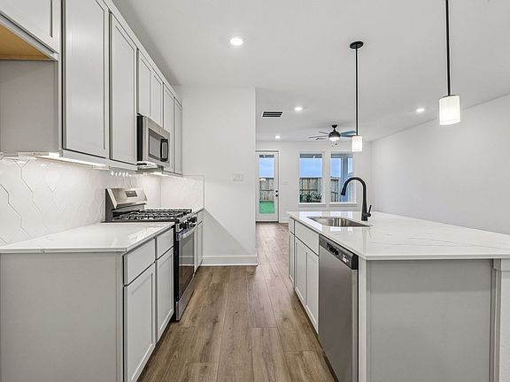2nd image of 21603 Berry Crest Ln