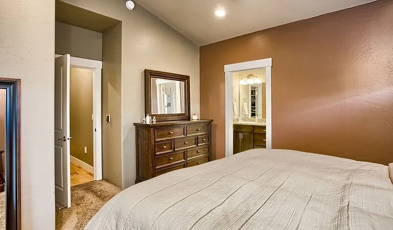 1061 Compton Way — Photo 10