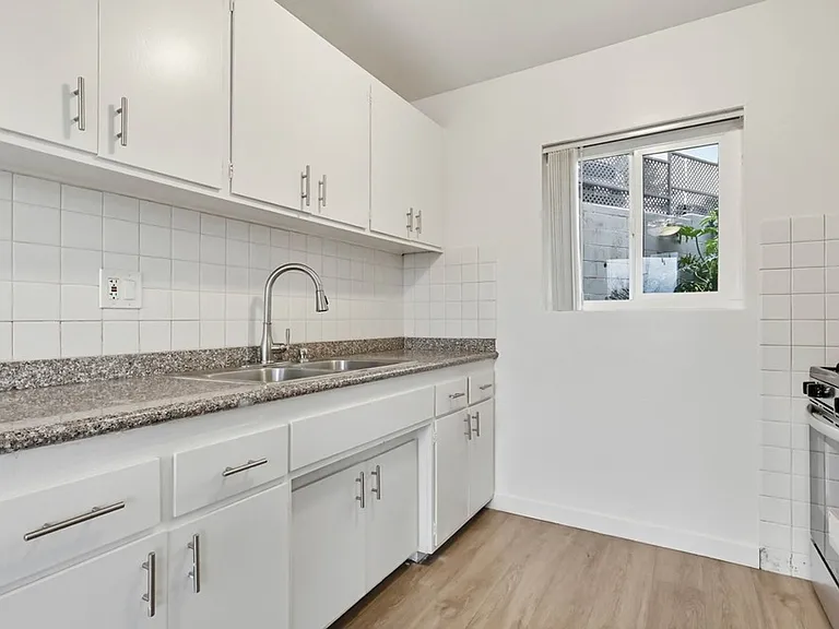 660S Garfiled — Photo 31