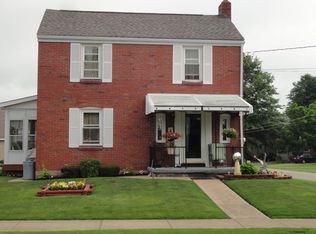 319 Opre Ave, Grove City, PA 16127