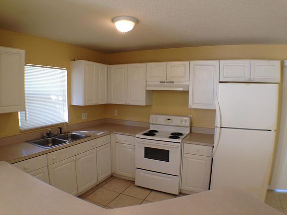 4th image of 2512 E 18th Ave