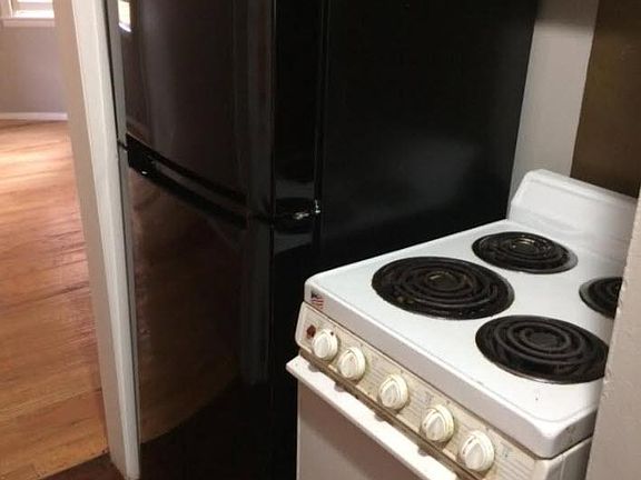 5th image of 180 Norwood Ave APT 3