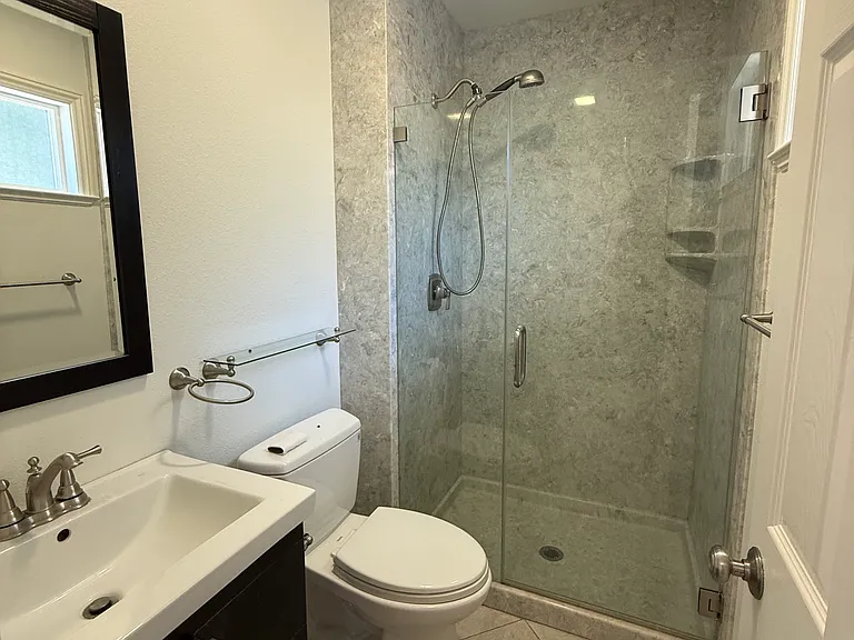 434 Rose Ave — Photo 5