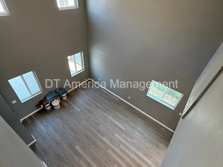 5484 Timothy Dr — Photo 22