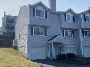 310 Boston Post Rd UNIT 10, Waterford, CT 06385