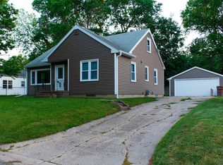 216 Will O Bruce Dr, Albert Lea, MN 56007