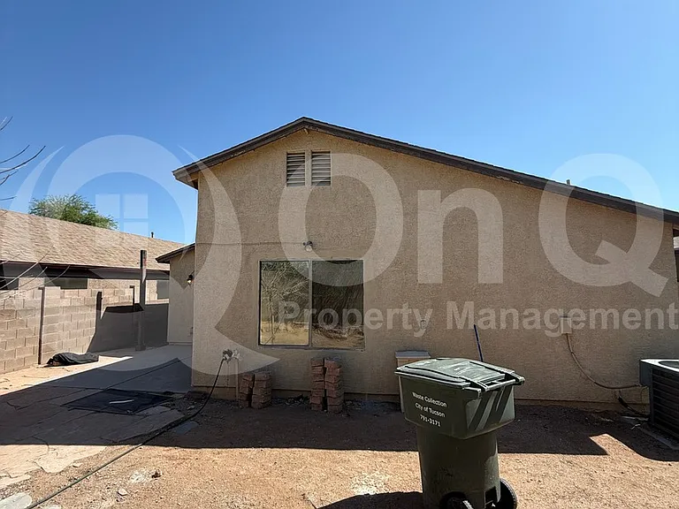 7218 S Canterbury Tale Dr — Photo 26