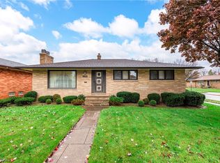 4109 Rabbit Run Dr, Brooklyn, OH 44144