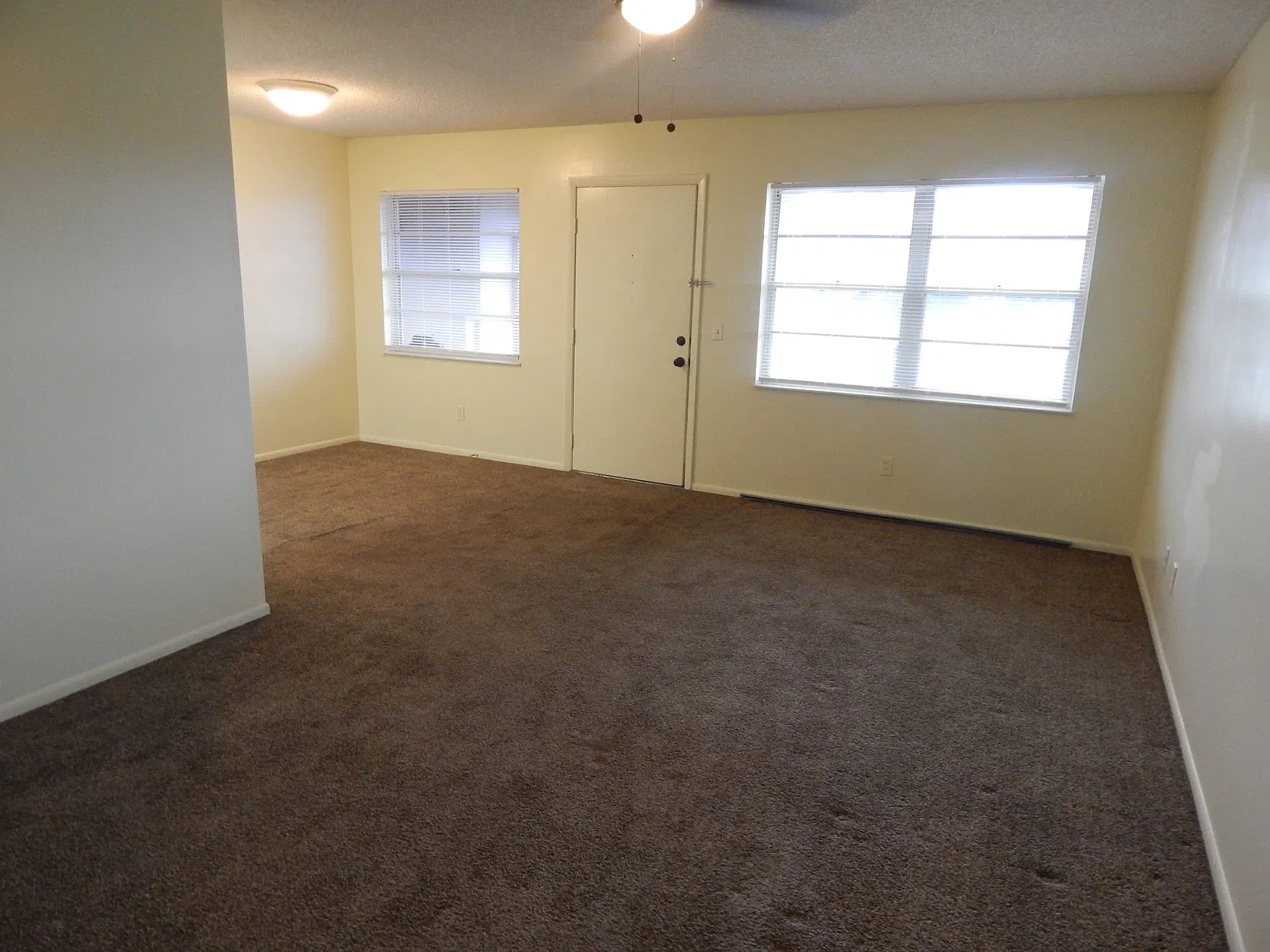 1 bed, 1.5 bath, 800 sqft, $1,400 — Photo 4