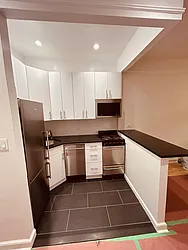 Rented by Metropolis Real Estate of Manhattan