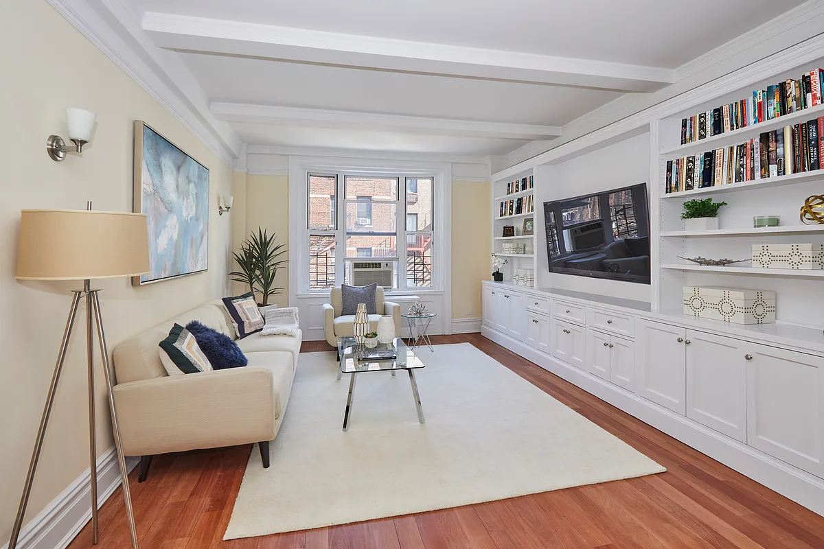 122 East 82nd St Unit 5A  