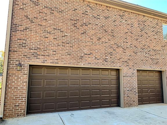 2nd image of 2928 Ash Grove Dr