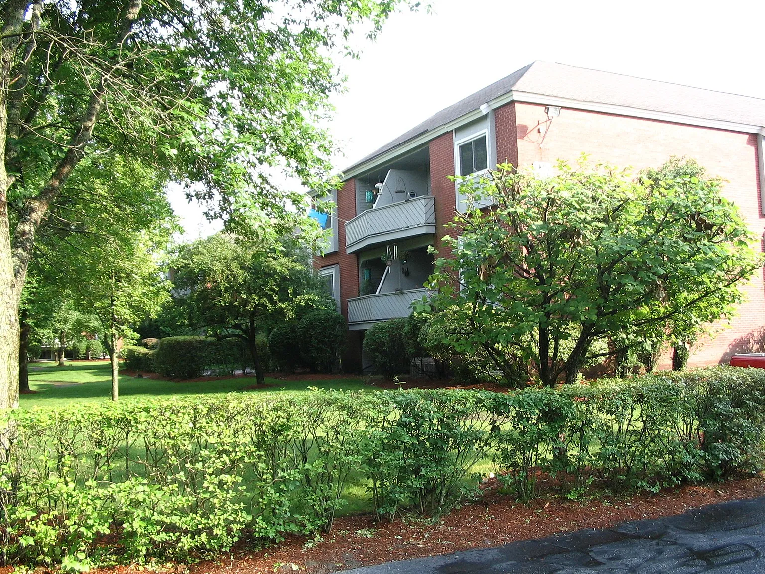 Building 121 Faces East