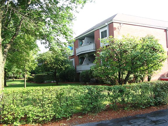 Building 121 Faces East