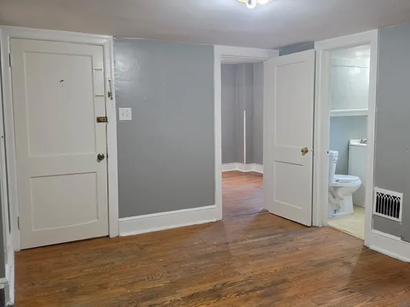 225 Summit Ave APT 3, Hagerstown, MD 21740