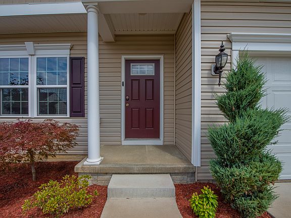 2nd image of 1536 Crescent Dr