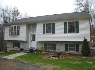 911 Upper Dr, Newton, NJ 07860