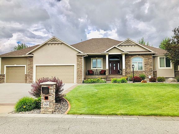 3rd image of 5879 Autumnwood Dr