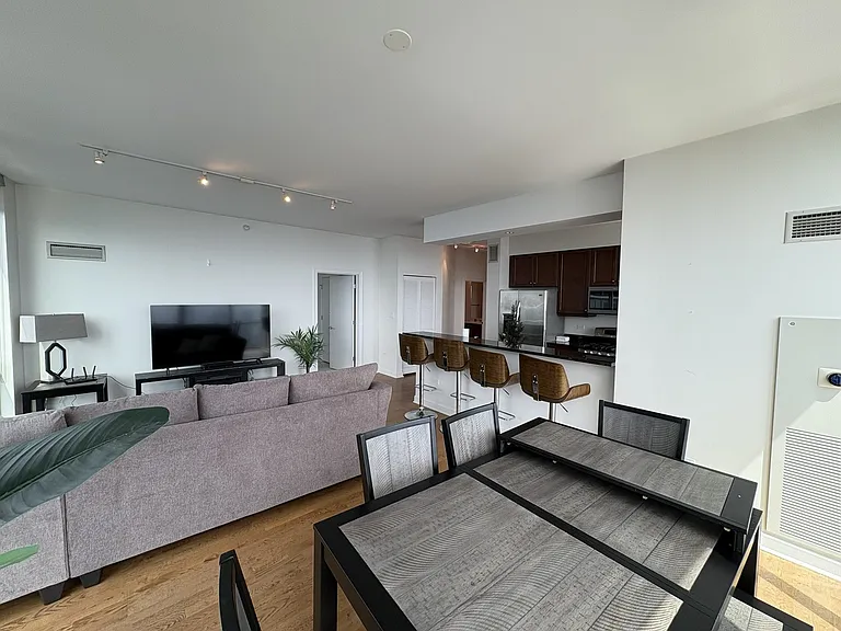 1201 S Prairie Ave #4206 — Photo 9