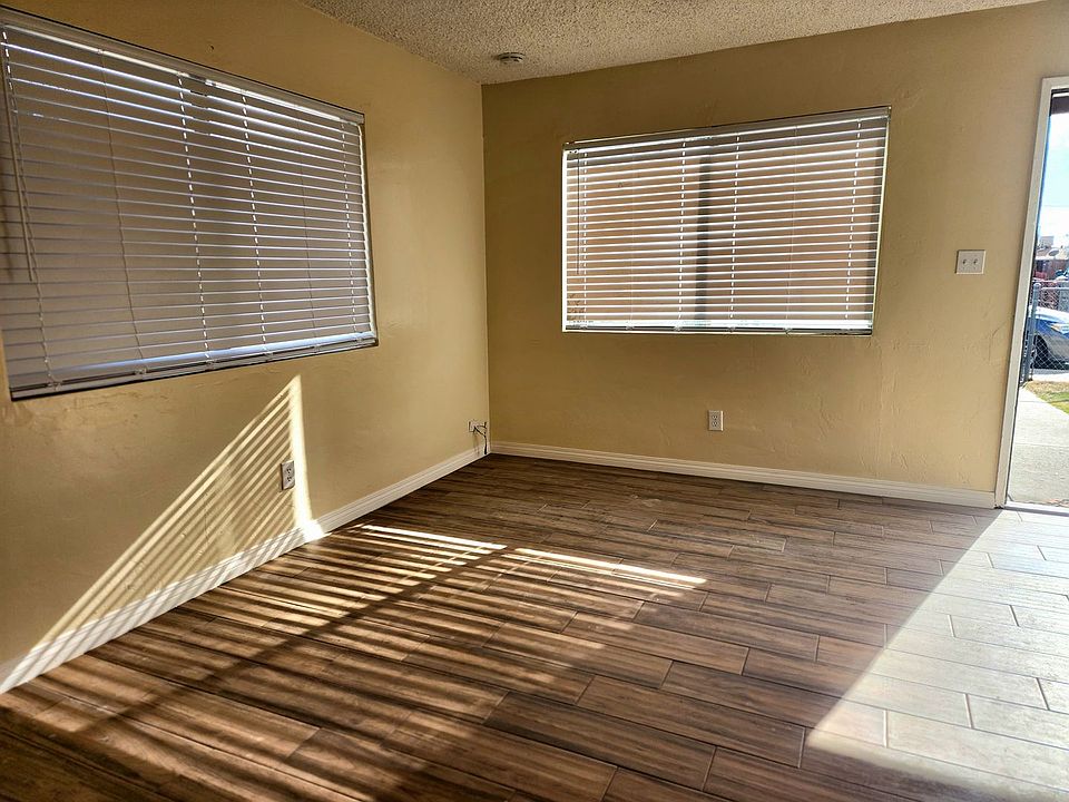 2nd image of 1301 Oildale Dr #A