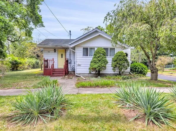 934 Bush St, Jackson, MI 49202