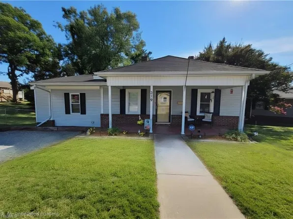 319 Hay St, Mount Airy, NC 27030