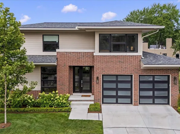 361 Moselle Pl, Grosse Pointe, MI 48236