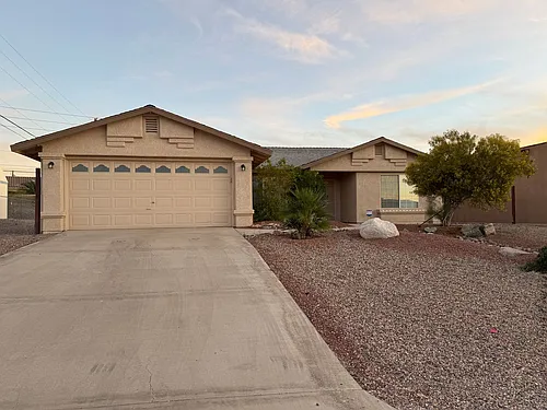 3346 Fountain Palm Dr Photo 1