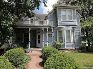 220 E North St APT A & B, Perryville, MO 63775