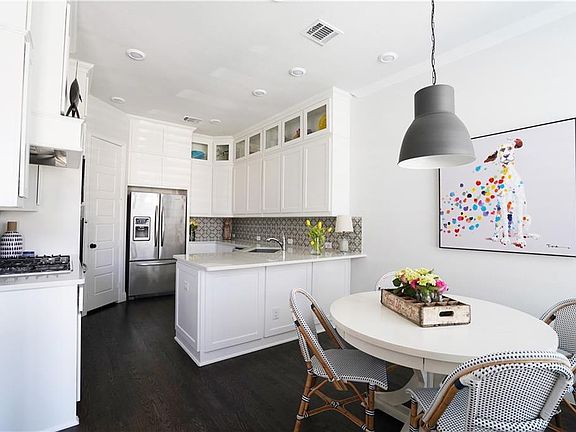 4th image of 2476 Cathedral Dr