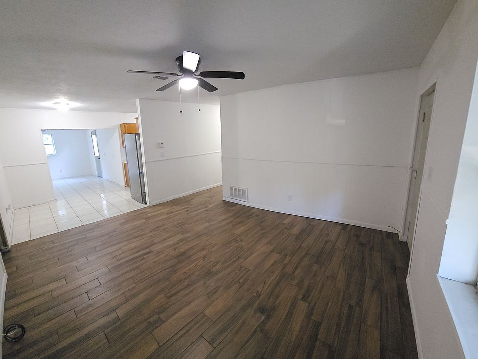 All porcelain tile throughout the house.