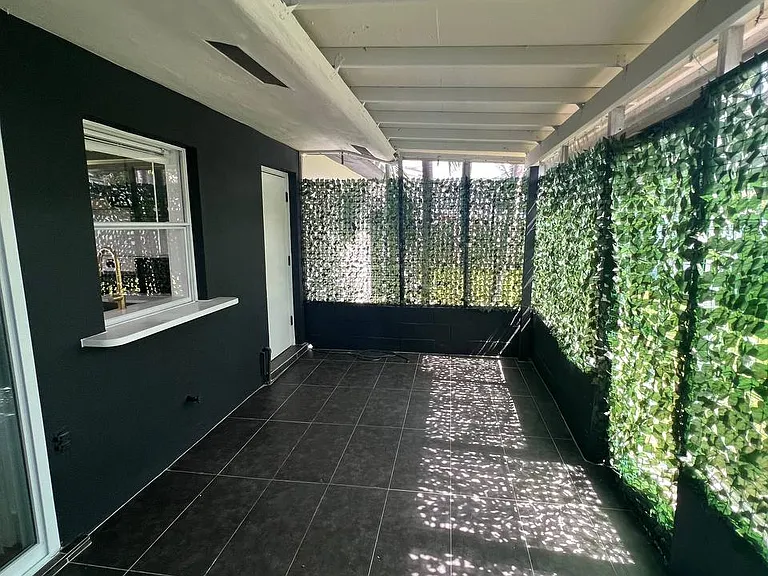 1530 SW 21st St #1 — Photo 11