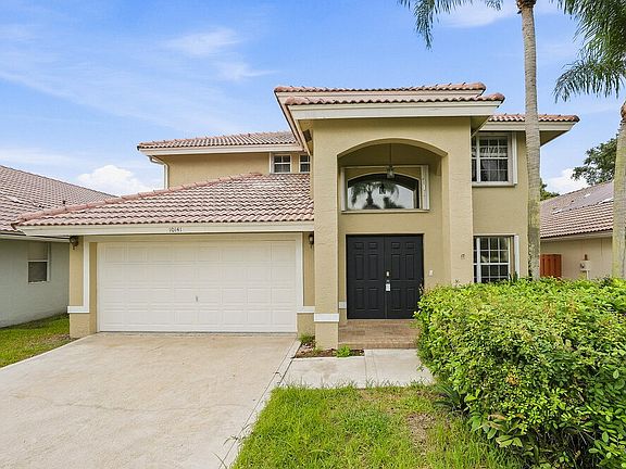 3rd image of 10141 Aqua Vista Way